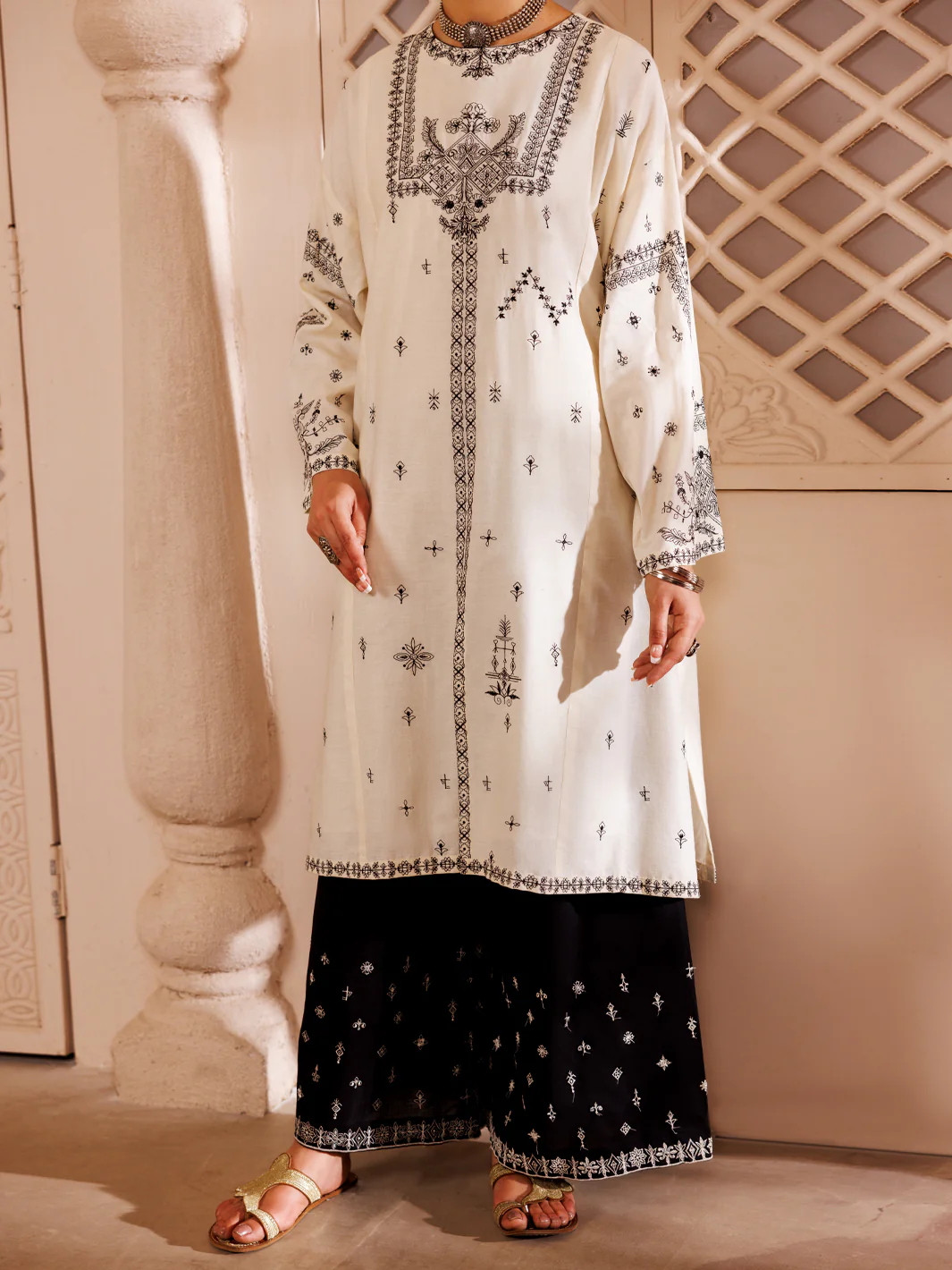 BLACK-WHITE DYED 2PC STITCHED | AL-2PS-LKS-1001/RFD
