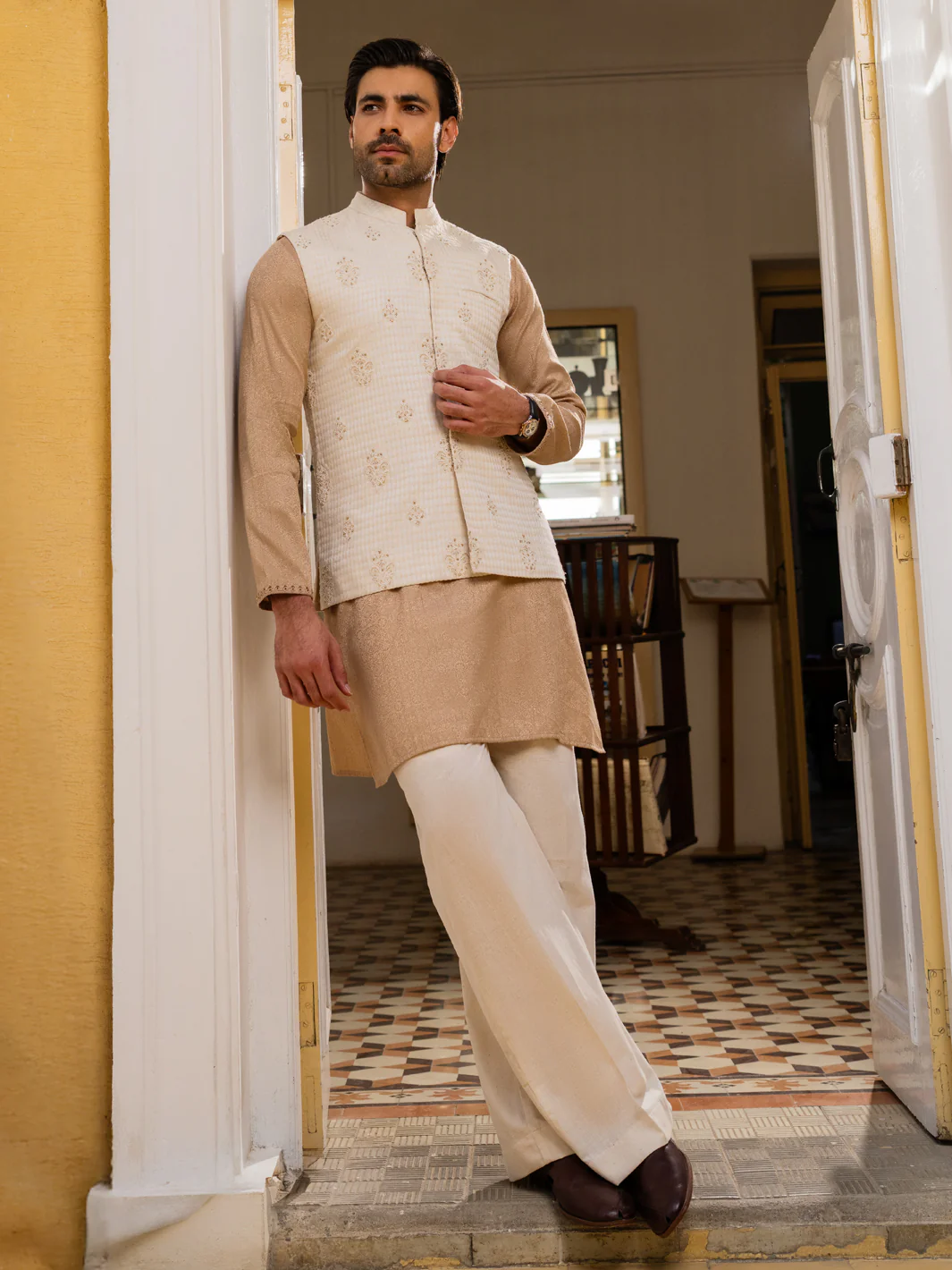 OFF WHITE BLENDED WAISTCOAT | AL-WC-577/AM-6254A