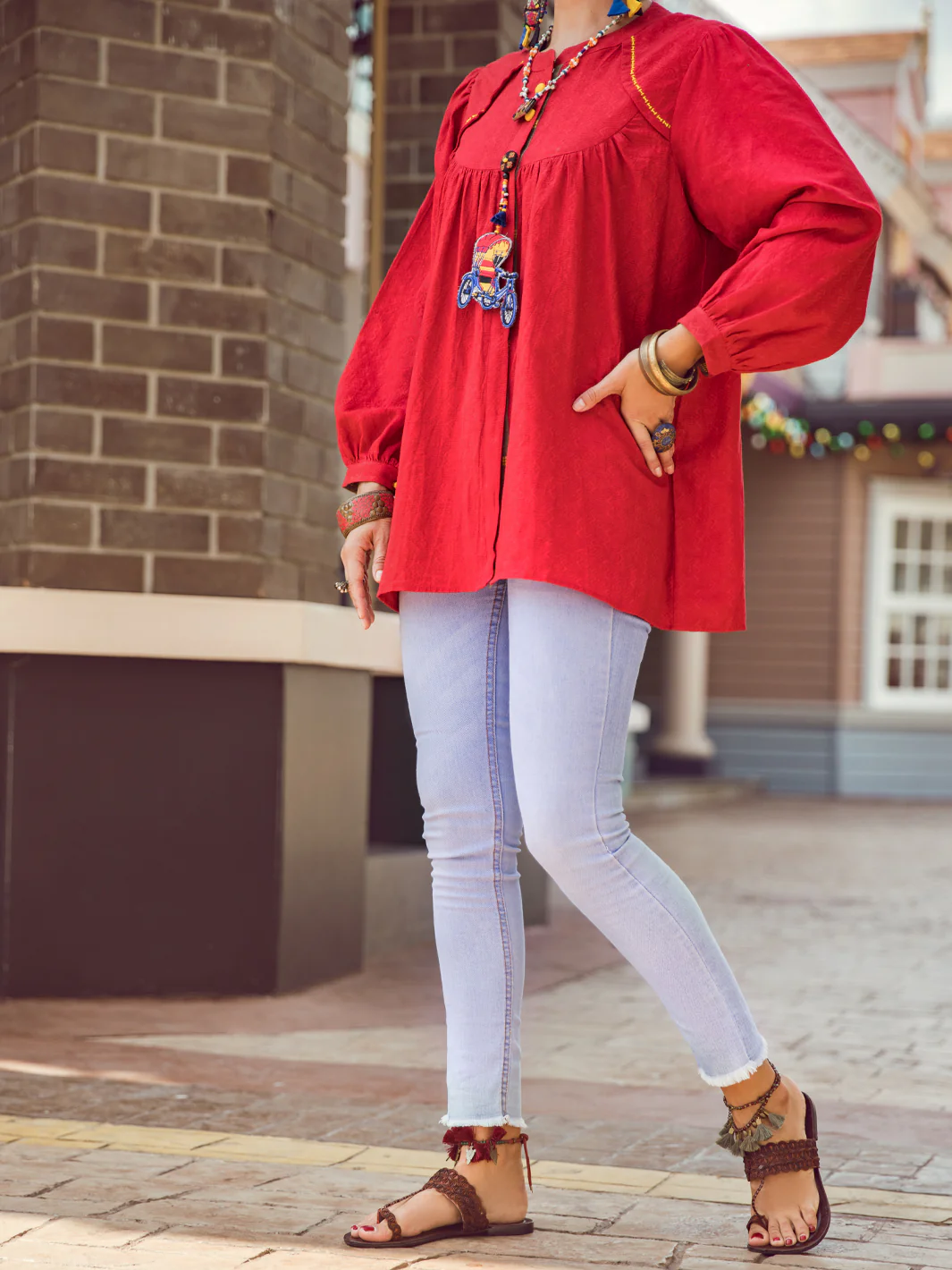 RED JACQUARD KURTI | ALP-LK-US-1366/AM-2543A
