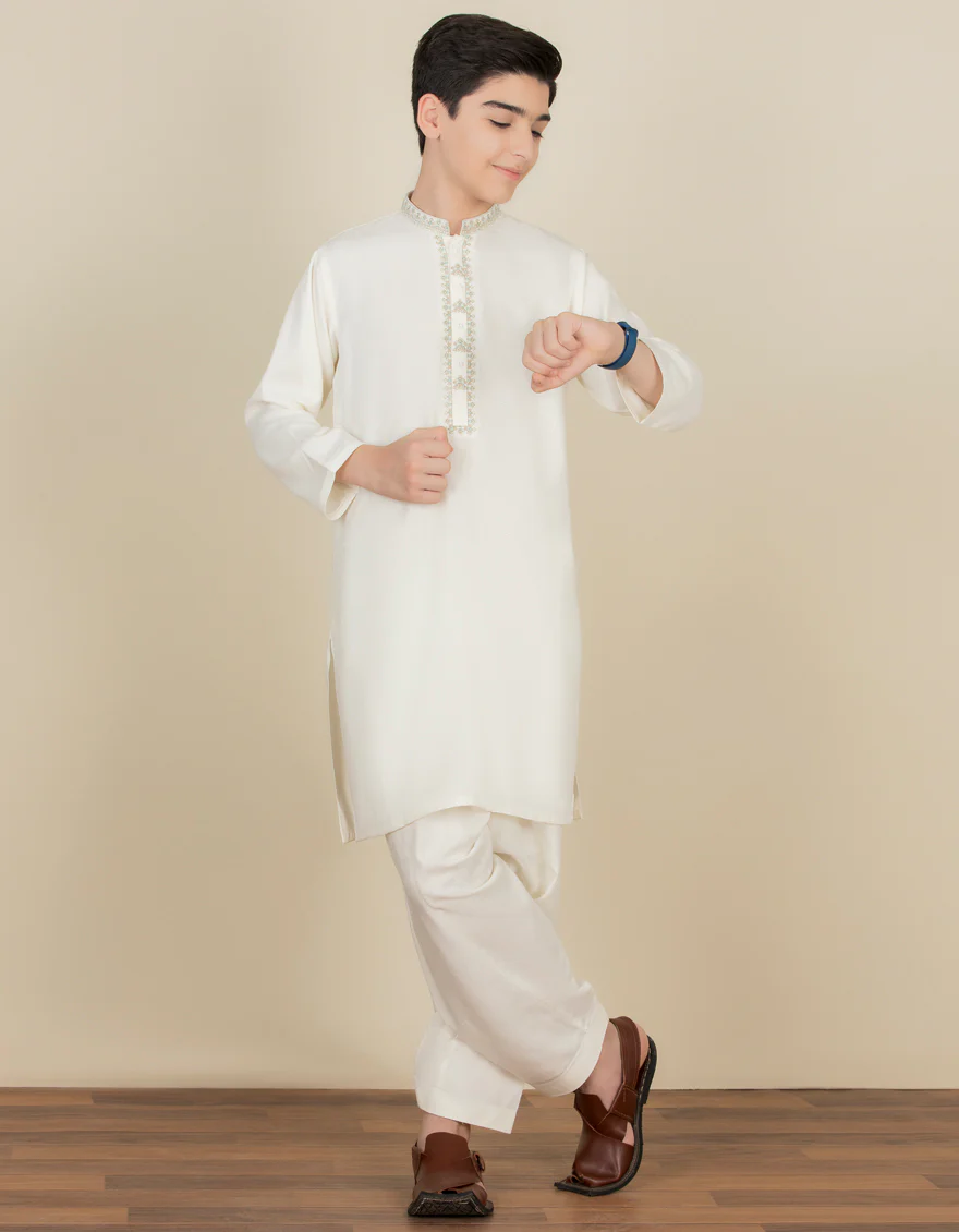 OFF WHITE KAMEEZ SHALWAR | JCKS-A-US-38438/S22/JJ7568-FL