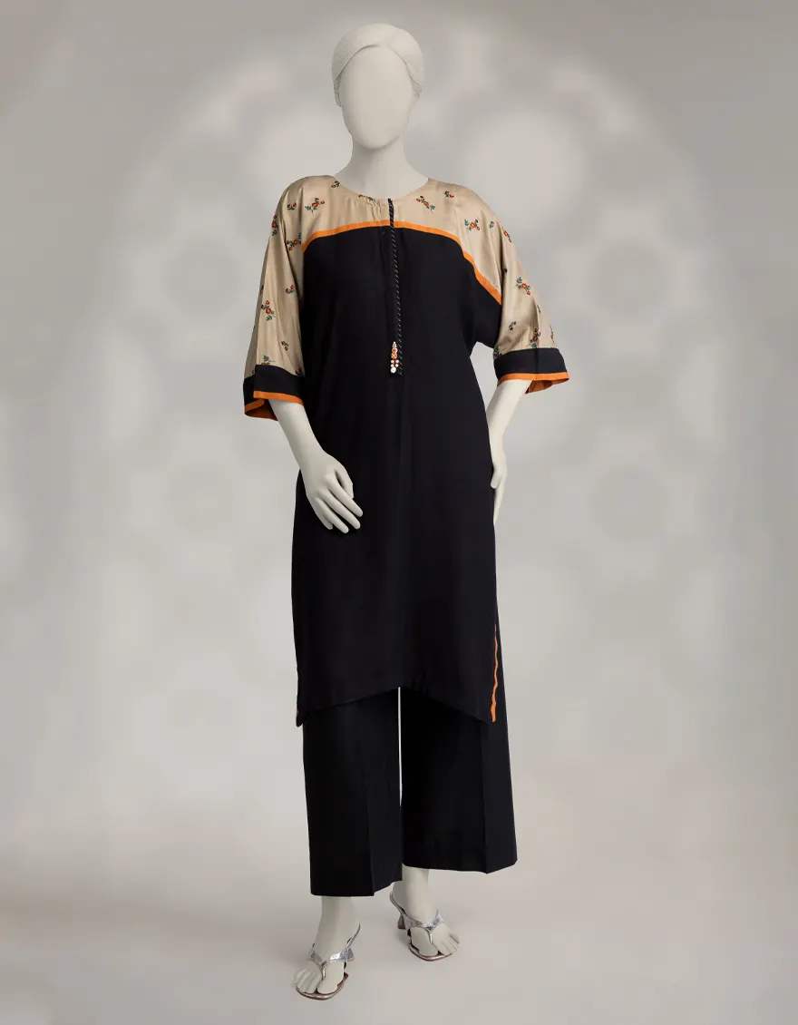 BLACK PASHMINA KURTI | JJLK-W-JSS-25-562 FB/VIBRANT BANDS-01