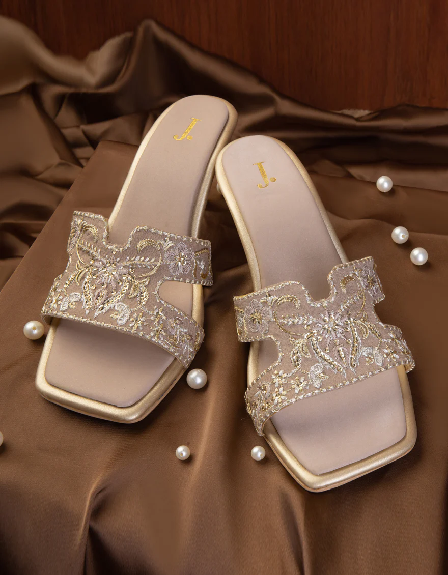 BROWN RAW SILK CHAPPAL | JLFWC-25-1288 FB/ZARIDAR-01