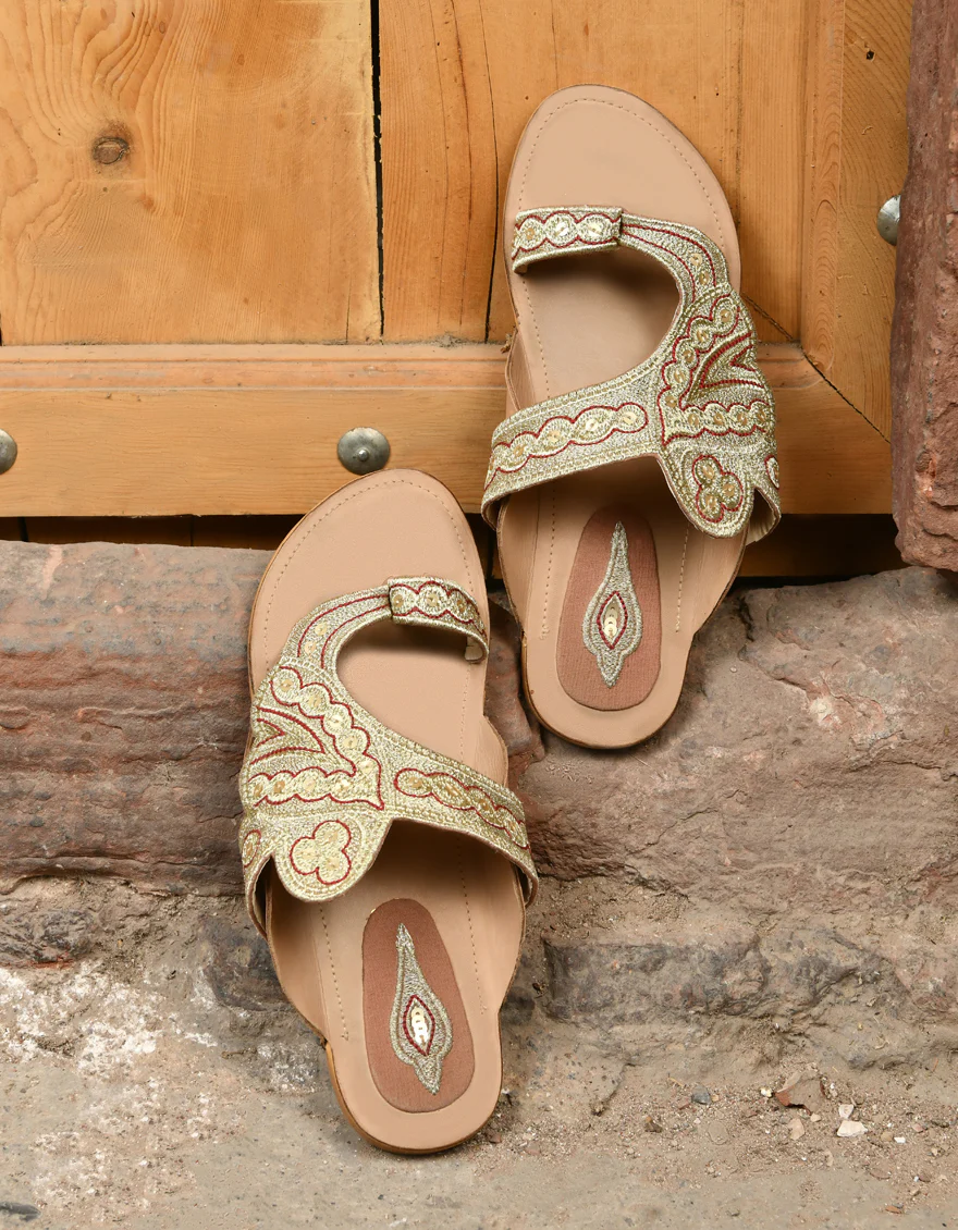 GOLDEN CHAPPAL | JLFWC-US-22-009 FB/KOHATI