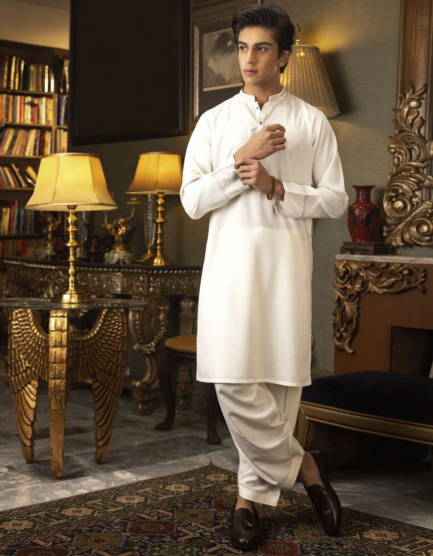 OFF WHITE KAMEEZ SHALWAR | JTKS-S-US-35845/S22/JJ7667-SF