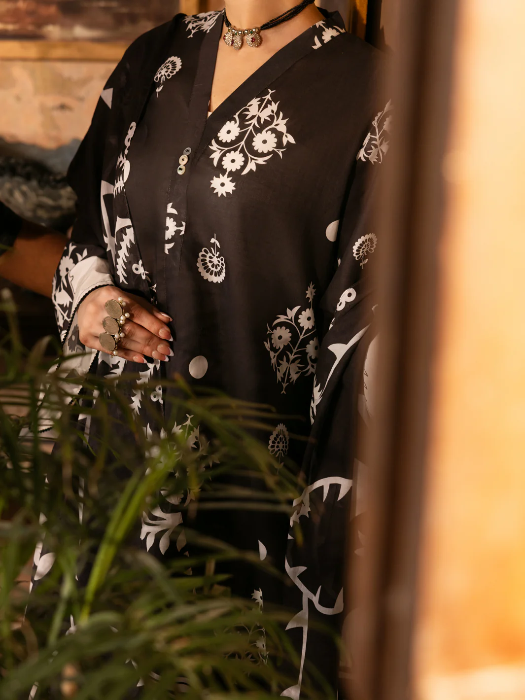BLACK COTTON LAWN 3PC UNSTITCHED | ALP-3PS-2711 FB-2711A - Image 5