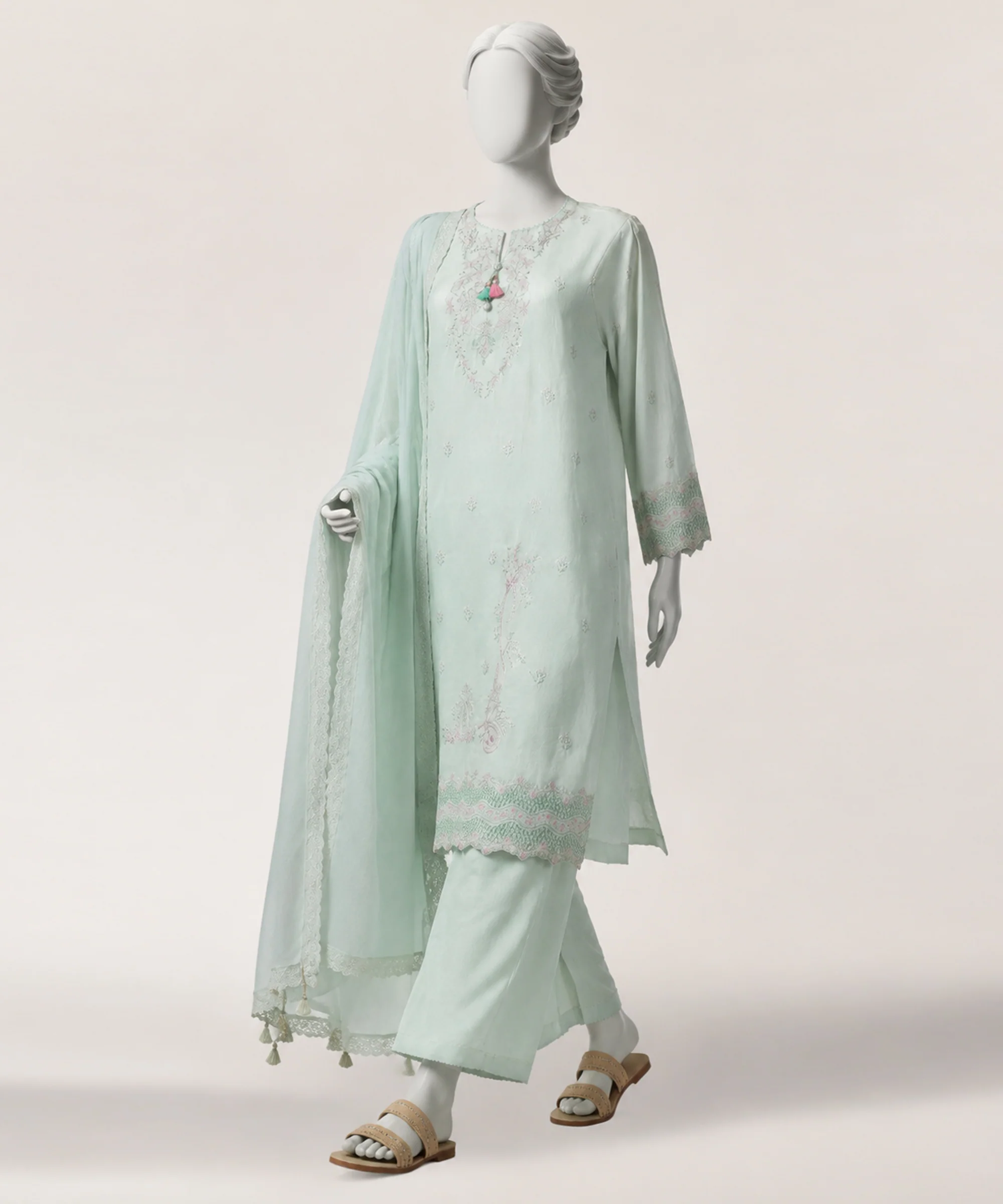 GREEN LAWN 3PC STITCHED | JLAWN-S-26-688/S CHIKANKARI-04 - Image 4