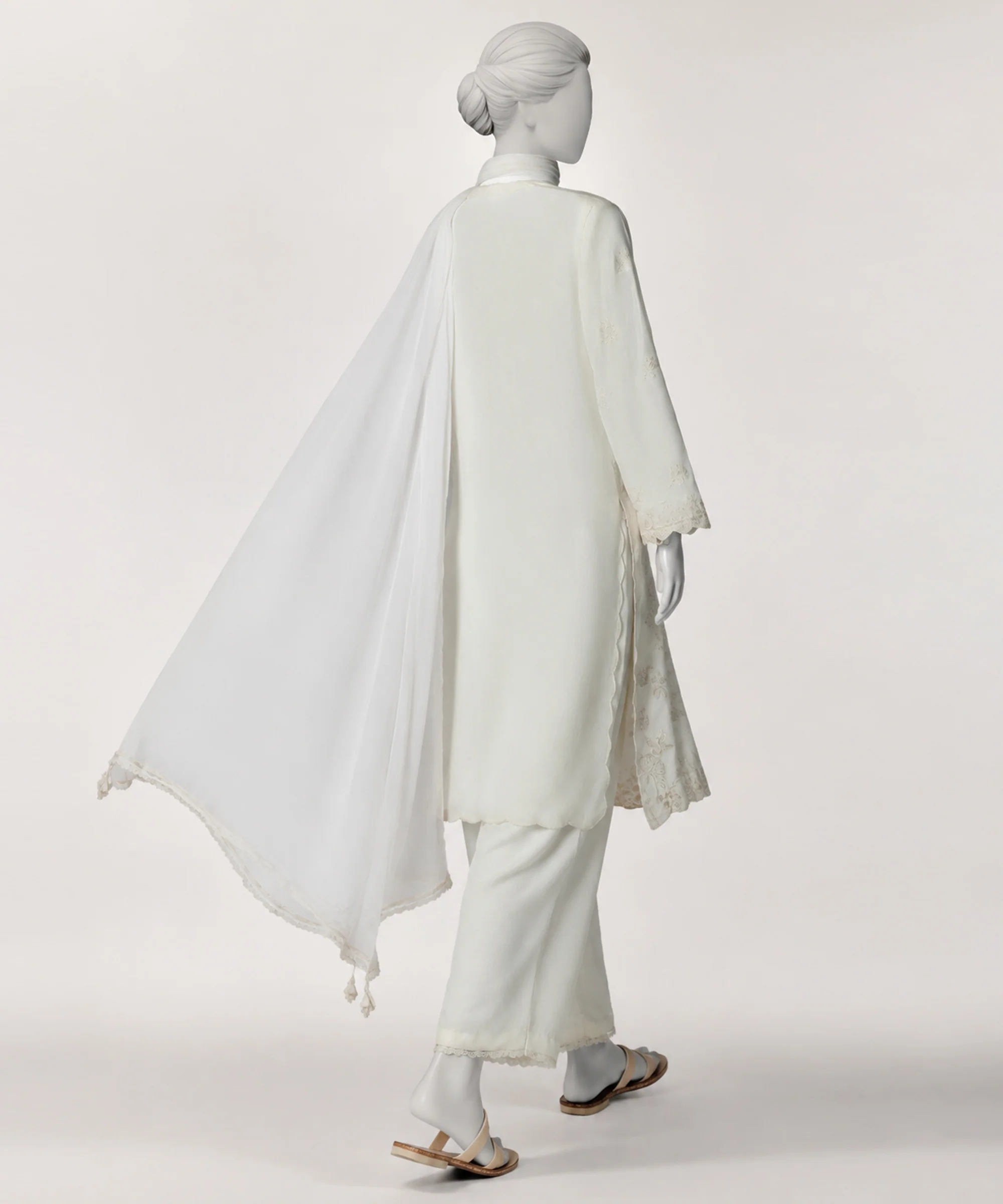 WHITE LAWN 3PC STITCHED | JLS-S-26-687/S CHIKAN KARI-03 - Image 2